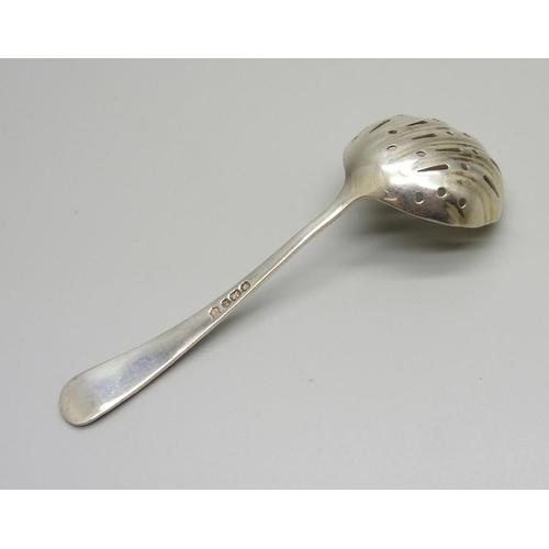 874 - A small silver sifter ladle, Sheffield 1895, 21g