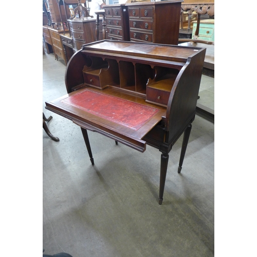 200 - A Regency style mahogany cylinder bureau de dame