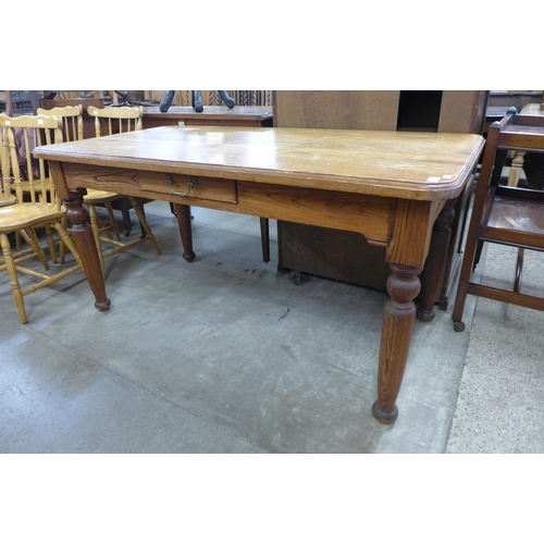 226 - A Victorian pitch pine single drawer farmhouse kitchen table