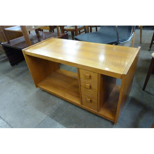 85 - A teak media unit