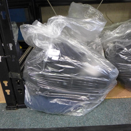 3019 - Quantity of Men's sports branded joggers, mixed sizes   * This lot is subject to vat