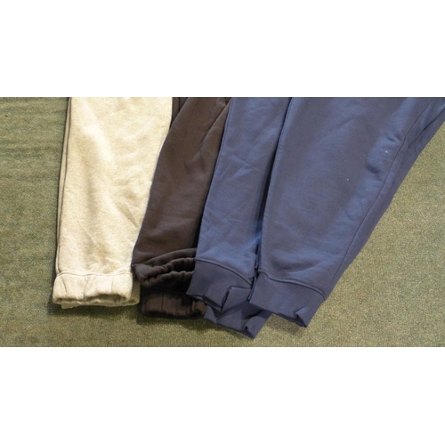 3019 - Quantity of Men's sports branded joggers, mixed sizes   * This lot is subject to vat