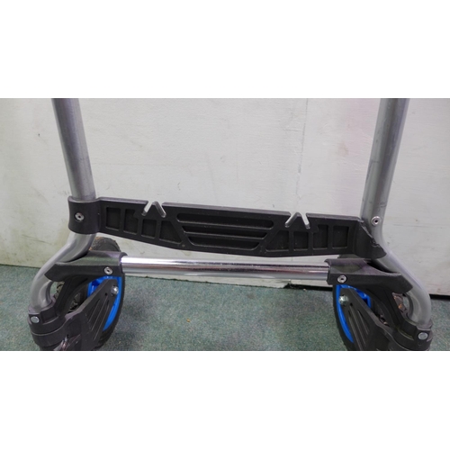 3065 - Toolmaster Hand Truck (159Kg) and Primeur Coir Rod Mat (294-228,230)    * This lot is subject to vat