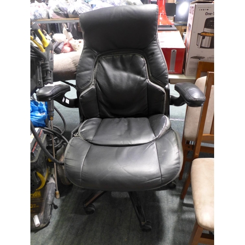 3343 - Dormeo True Innovation  Managers Chair 2, Original RRP £149.99 + vat    (294-148)    * This lot is s... 