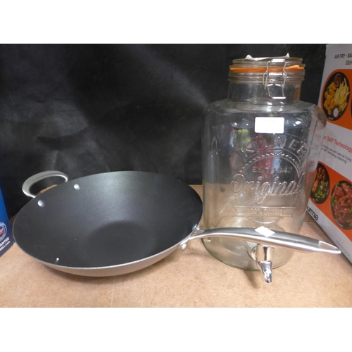 3396 - Kilner Drink Dispenser 8L and Nordic Ware Wok  - Aluminised Steel    (294-98,221)    * This lot is s... 