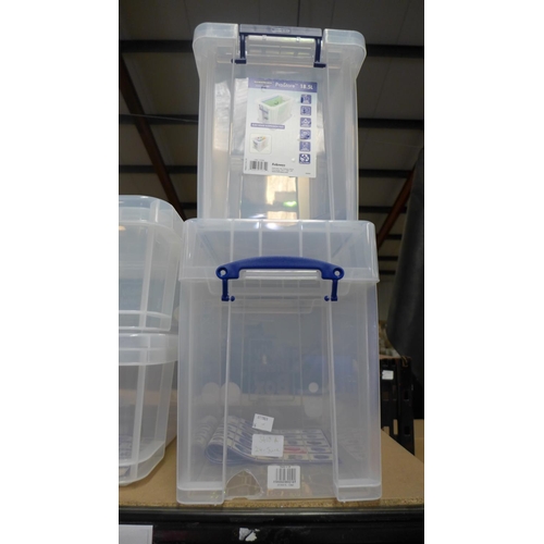 3408A - 2 x Plastic storage boxes with lids, mixed size - Damaged