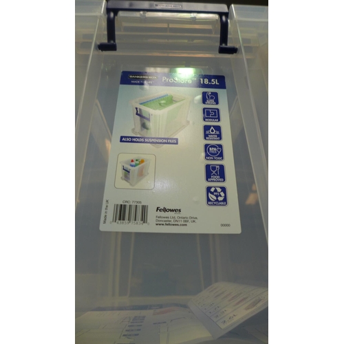 3408A - 2 x Plastic storage boxes with lids, mixed size - Damaged