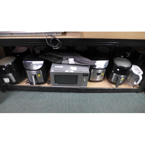 3416 - Qty Of  Scrap Items inc  Gourmia Air Fryers  (294-48,95,196-198, 203-207,272)    * This lot is subje... 