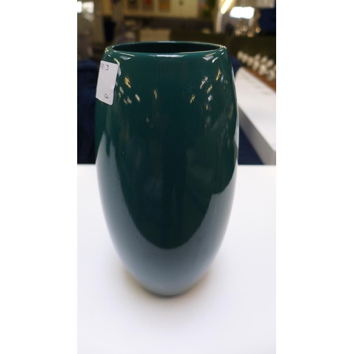 1460 - A sea green vase