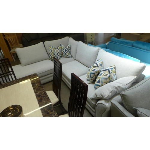 1530 - An oatmeal upholstered LHF corner sofa