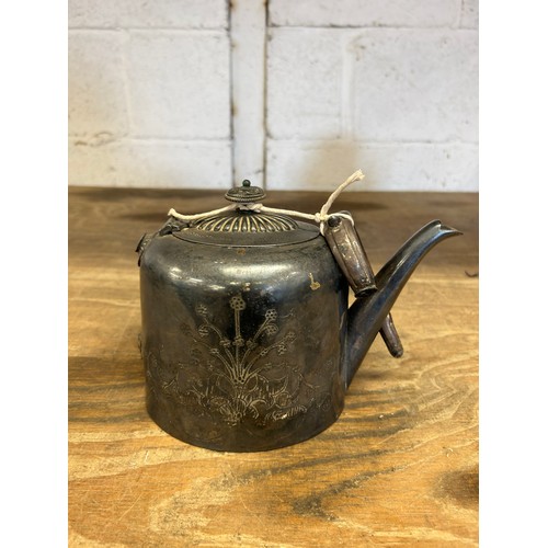 2275 - Vintage teapots and other metal ware