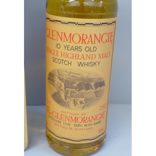 670 - One bottle of 1990s Glenmorangie 10 Years Old Single Highland Malt Scotch Whisky in Handcrafts of Sc... 