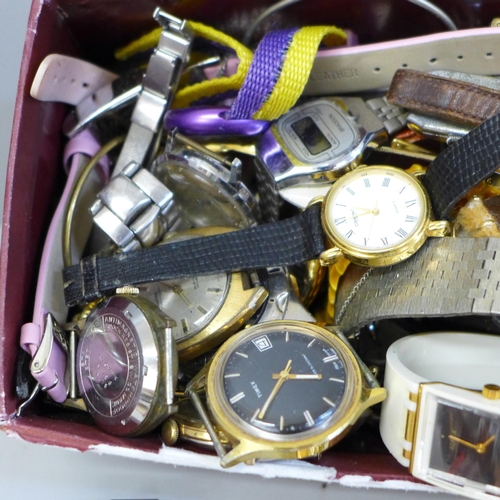 671 - A collection of assorted wristwatches