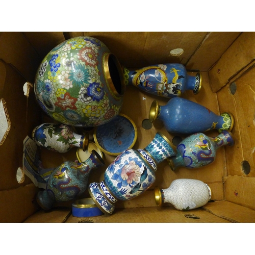 724 - Nine items of cloisonne including a pair of large dragon vases, dragon vases a/f