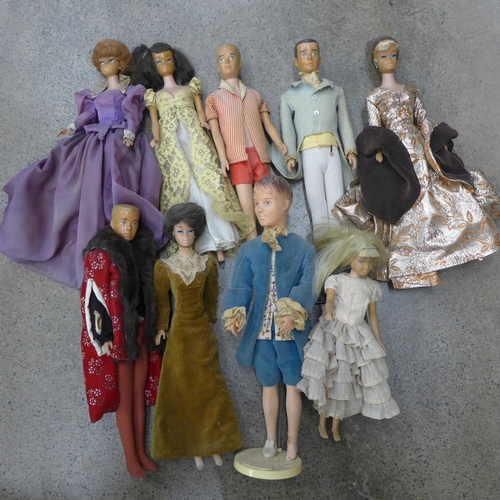 735 - A collection of Sindy and Ken dolls and other dolls (9)