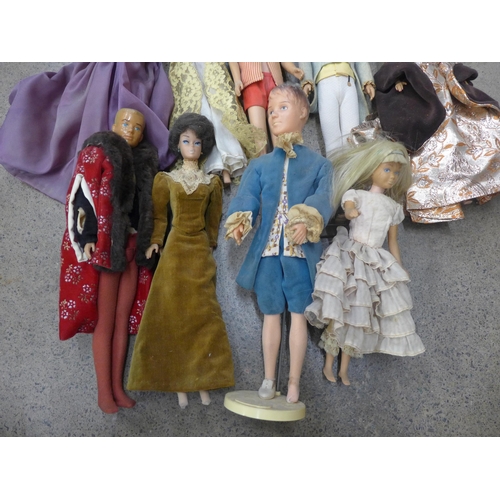 735 - A collection of Sindy and Ken dolls and other dolls (9)