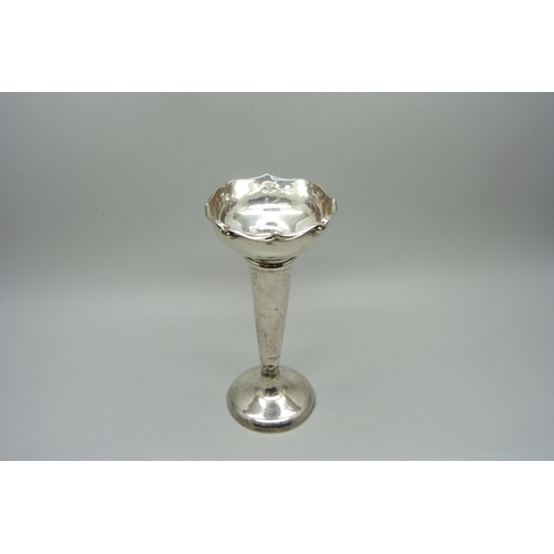 901 - A silver posy vase, Birmingham 1911, weighted base, 12.5cm