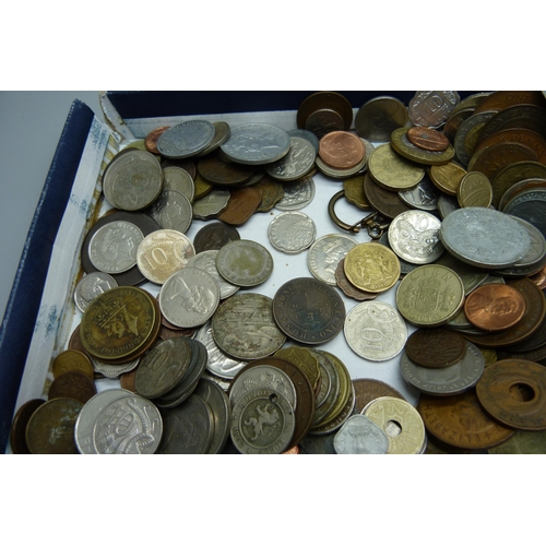 920 - British and foreign coins, 1.7kg