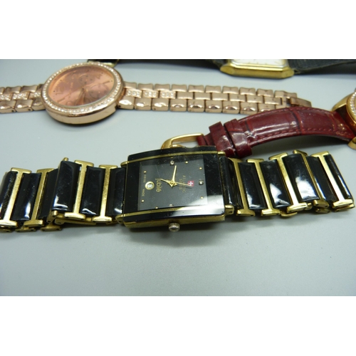 928 - A collection of wristwatches