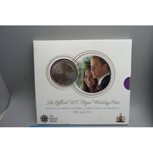 942 - Two 1977 coinage sets and a Prince William and Catherine Middleton Royal Wedding commemorative coin