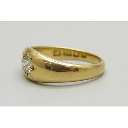 994 - An antique 18ct gold and diamond solitaire ring, London 1896, 5.3g, N