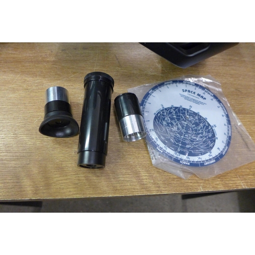 2097 - Edu-Science telescope and protective bag