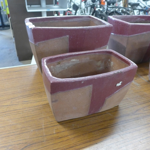 2232 - 5 Glazed plant pots