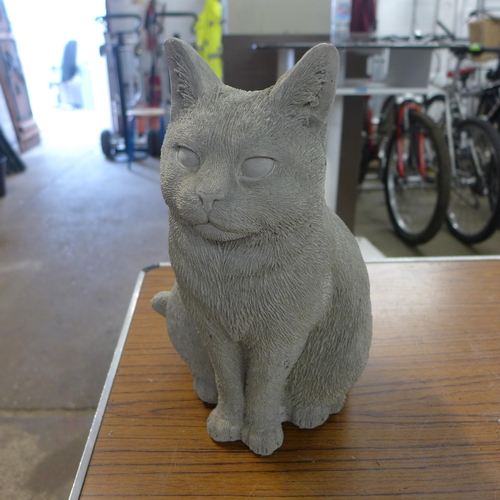 2234 - 4 Concrete cat ornaments