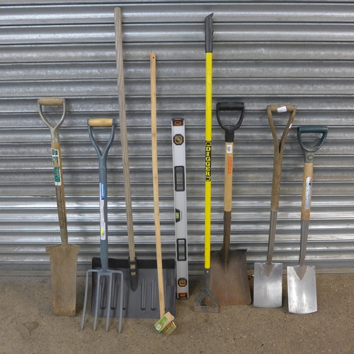 2245 - Selection of garden tools inc. spades, forks, rakes, etc.