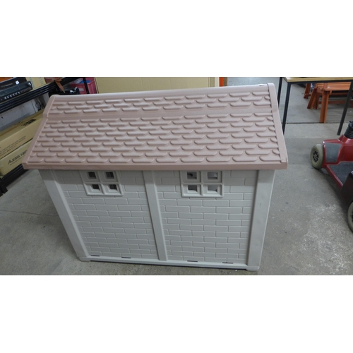 2169 - Insulated dog house (Boxed)