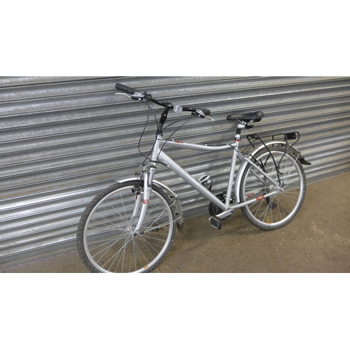 2195 - Raleigh Voyager LX CTT bike