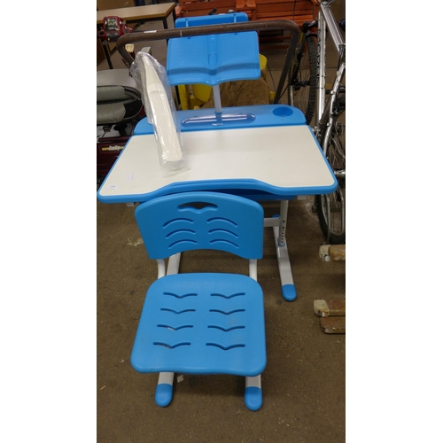 2204 - Childs desk with book stand, reading light and chair