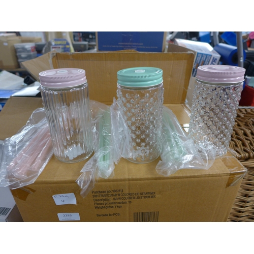 2283 - 65 Jaw style drinking glasses