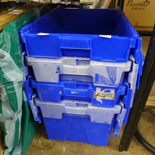 2321 - 4 Tote boxes