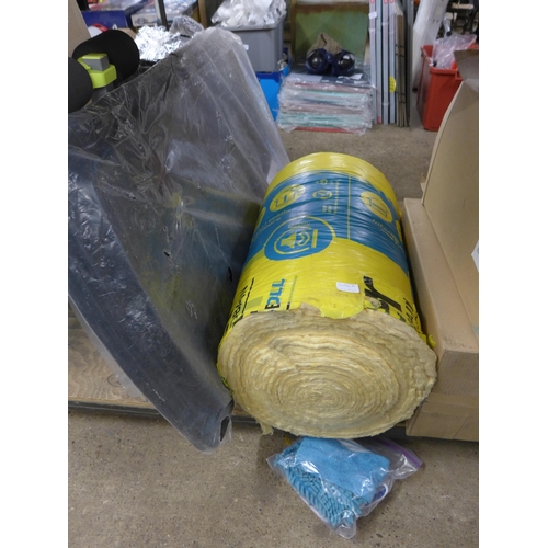 2454A - Eeto cold water tank lagging jacket & roll of acoustic insulation