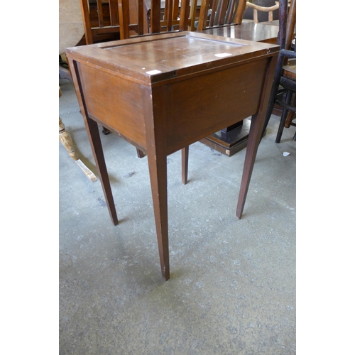 159 - An Edward VII lady's mahogany sewing table