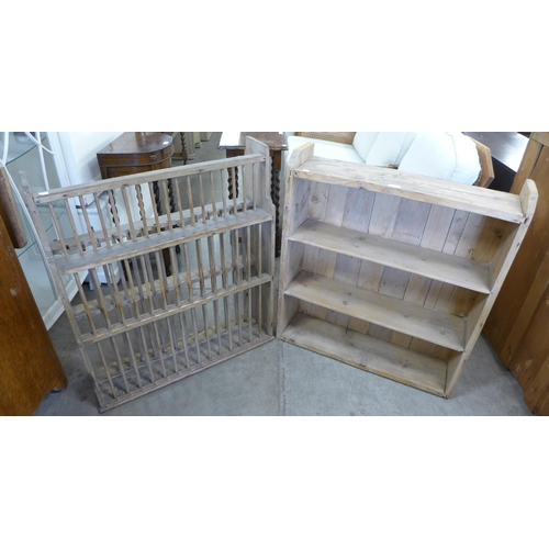 199 - A Victorian pine plate rack and an open bookcase