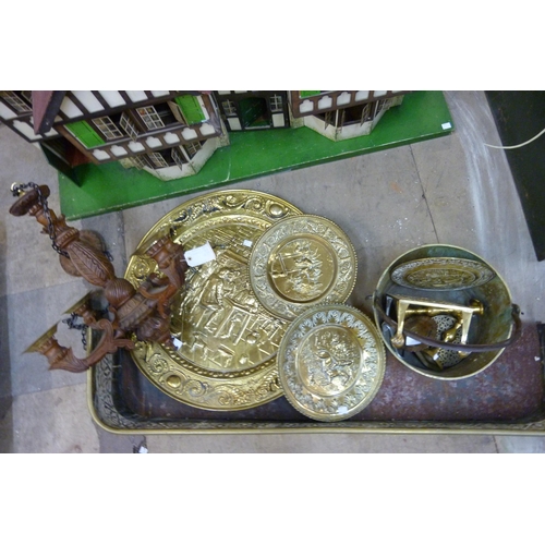 300 - Assorted metalware, a Victorian brass fender, etc.