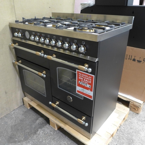 3011 - Bertazzoni Heritage Series 100cm Dual Fuel 6 Burner Range Cooker Inc Grill  - Matt Black , Original ... 