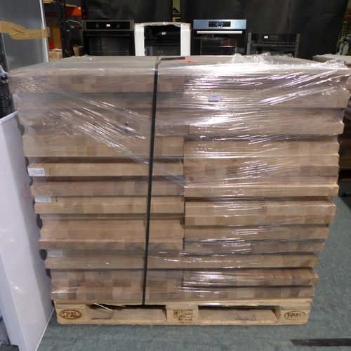 3087 - Pallet Of Solid Oak Off Cuts (399-2 ) * This lot is subject to vat