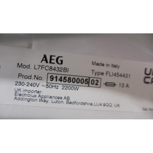 3094 - AEG Integrated Washing Machine (8kg)H819xW596xD540mm - model no  L7FC8432BI , Original RRP £607.50in... 