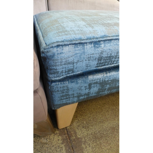 1384 - A Dolce blue velvet rectangular cushioned top footstool