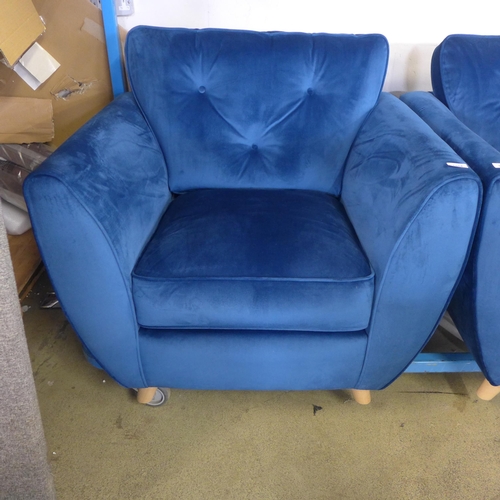 1554 - A Hoxton deep blue velvet button backed armchair