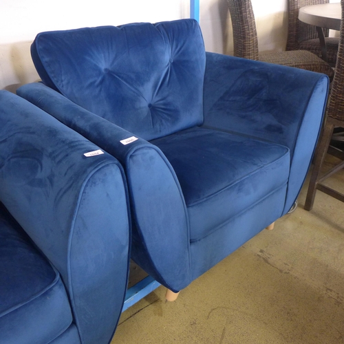 1555 - A Hoxton deep blue velvet button backed armchair