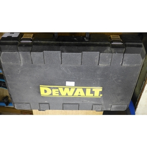 2015 - Dewalt DW004 SDS drill with batteries and charger