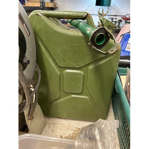 2027 - Car parts and 20 litre Jerry can