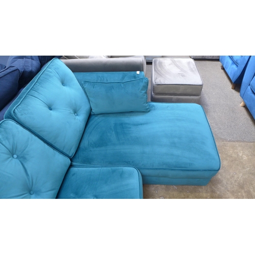 1450 - A Hoxton aquamarine velvet RHF corner sofa