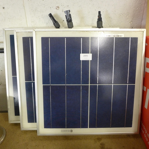 2091 - 3 solar panels