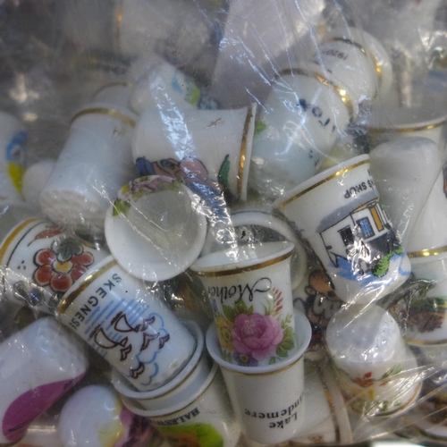 2134 - 5 bags of 50 thimbles (250 thimbles)