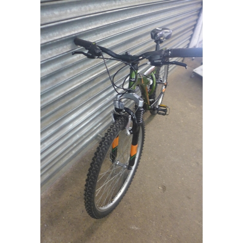 2208 - Apollo Outrage gent's MTB - Police repossession